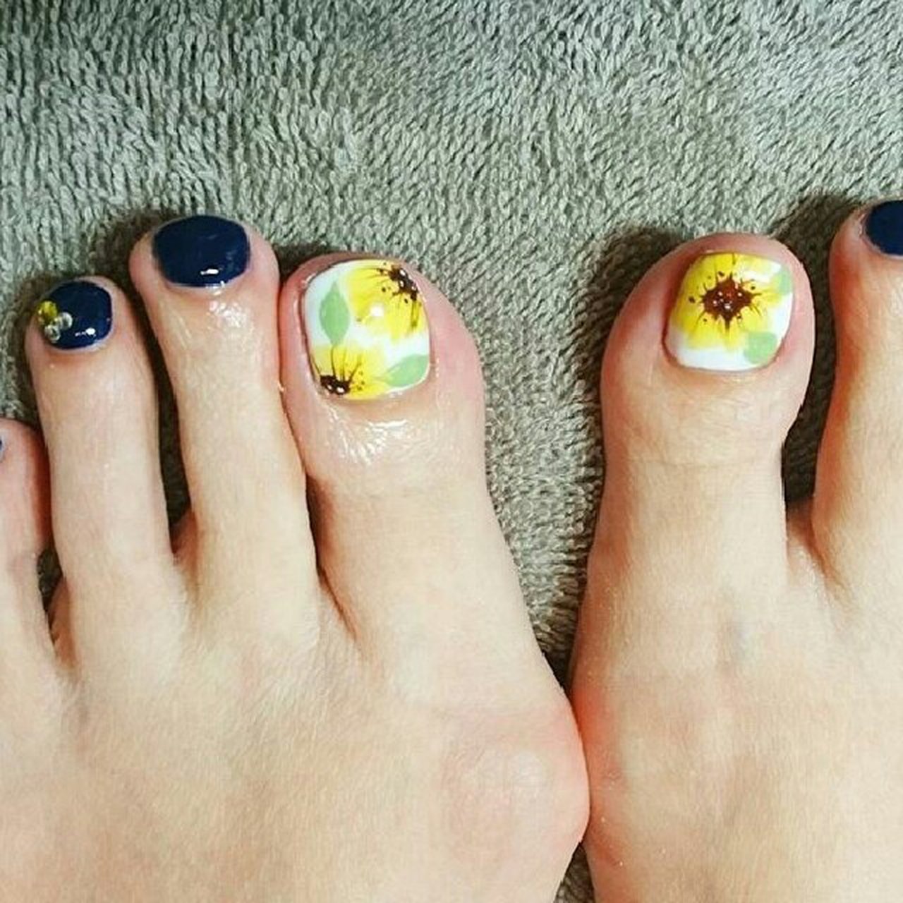 フット フラワー ショート ネイビー ジェルネイル Y Nail 4753のネイルデザイン No ネイルブック