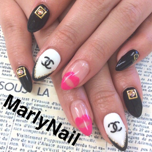 ミディアム ホワイト ピンク ブラック Marlynail 盛岡ネイル マツエクサロン のネイルデザイン No ネイルブック