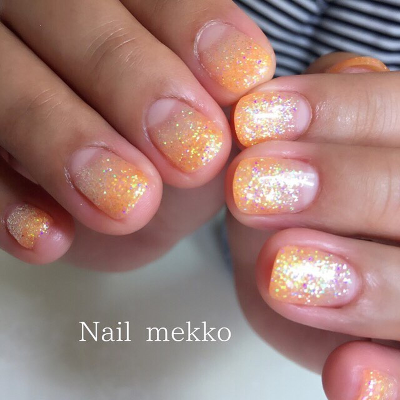 グラデーション ラメ オレンジ シルバー お客様 Nail Mekkoのネイルデザイン No ネイルブック