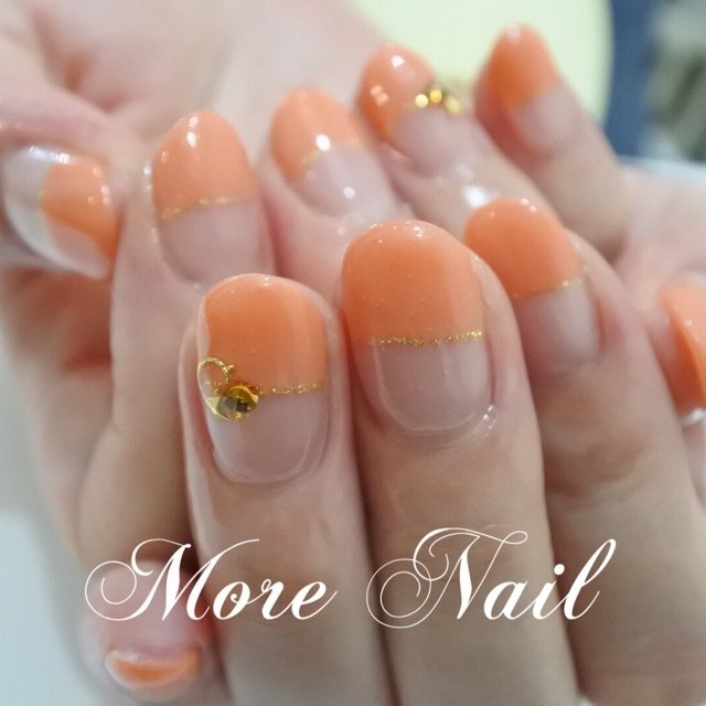 秋 冬 オフィス デート 変形フレンチ Morenailのネイルデザイン No ネイルブック