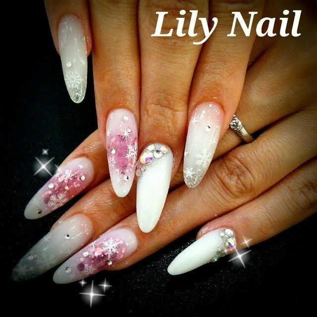Lily Nail【リリィネイル】｜喜連瓜破のネイルサロン｜ネイルブック