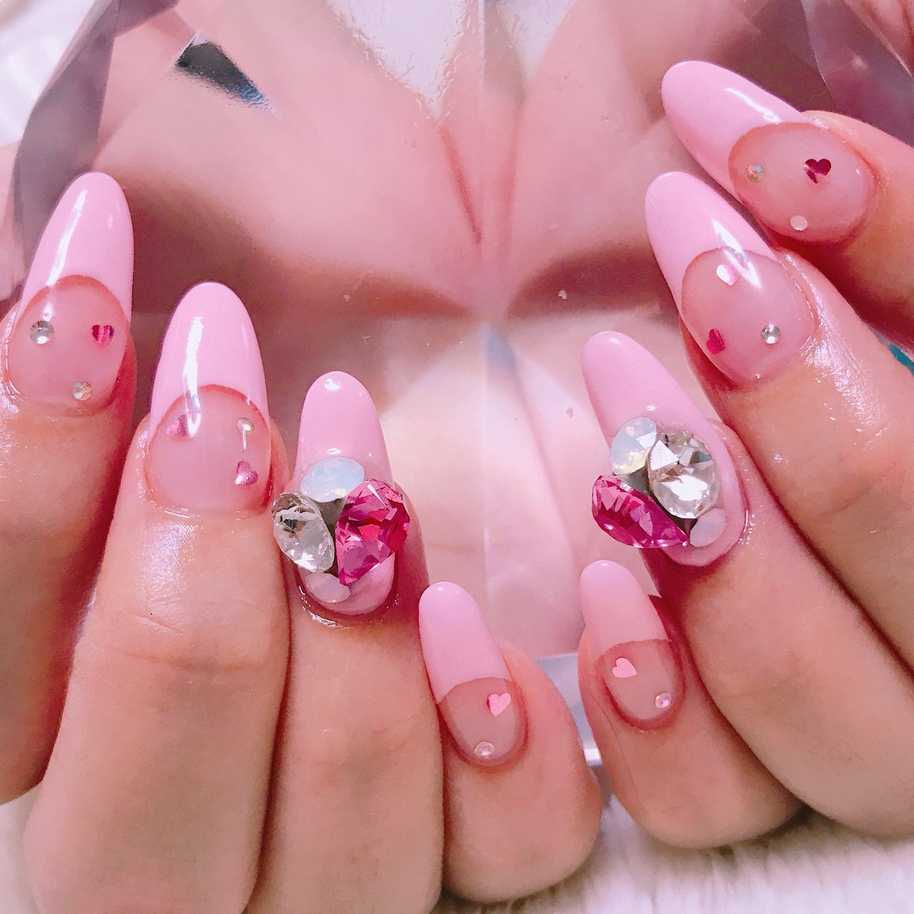 オールシーズン ビジュー クリア ピンク Heart Nail池袋のネイルデザイン No ネイルブック