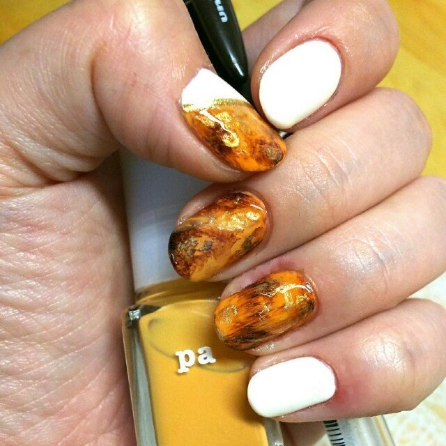 秋 ハンド 変形フレンチ べっ甲 ショート Yayoi のネイルデザイン No ネイルブック