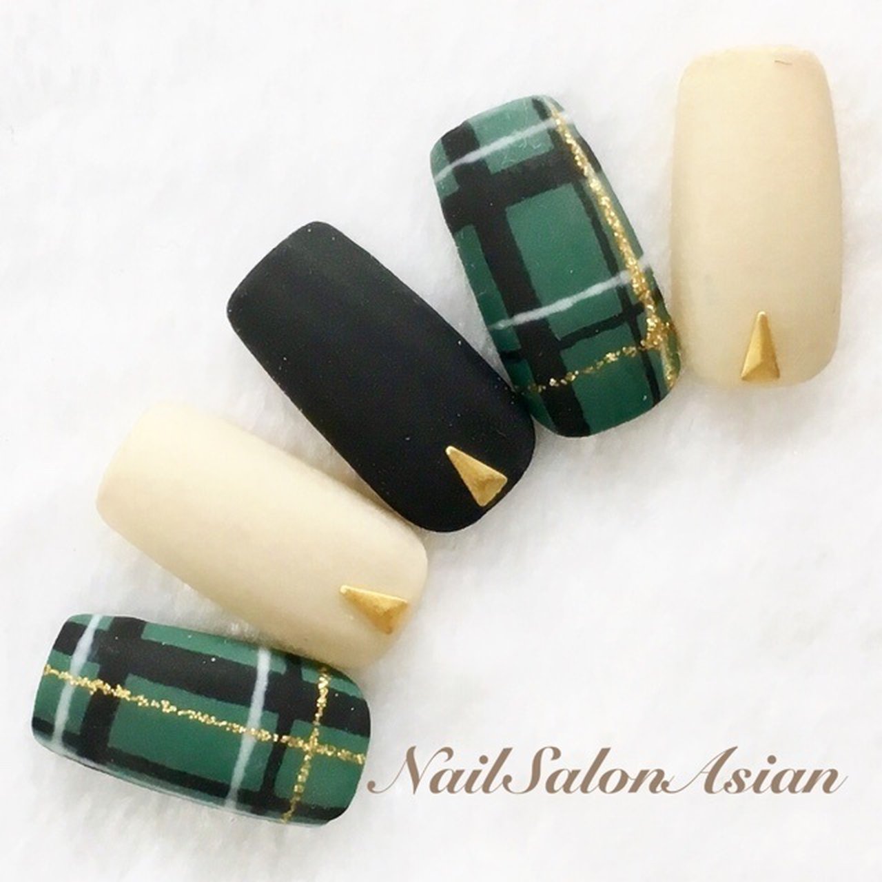 冬 オフィス パーティー デート ハンド アジアンネイルのネイルデザイン No ネイルブック