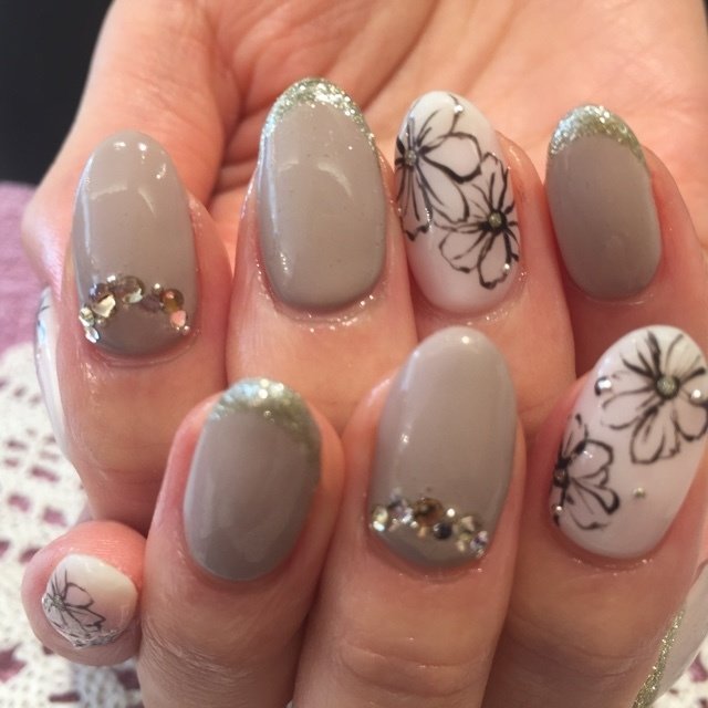 秋 冬 オフィス ブライダル ハンド 彩華のネイルデザイン No ネイルブック