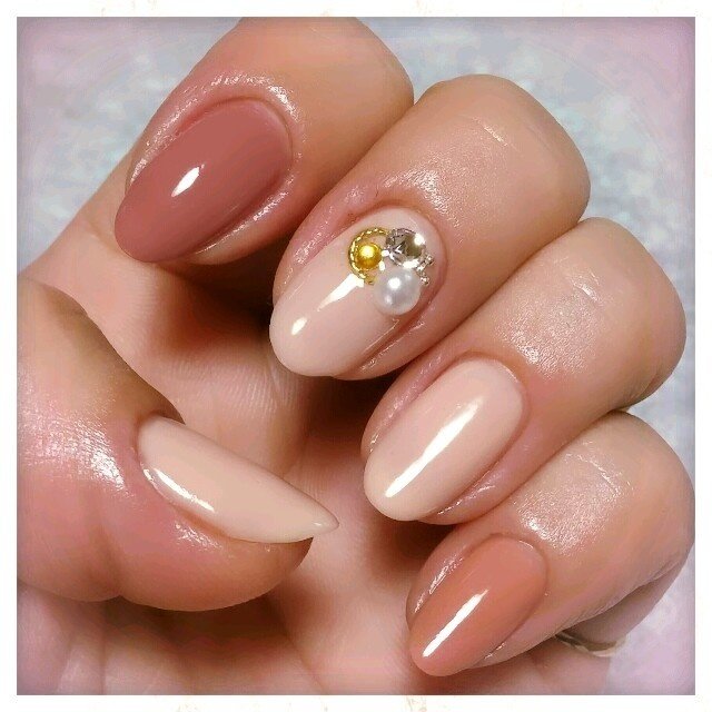 ハンド デコ ミディアム ベージュ ピンク Lazyのネイルデザイン No ネイルブック