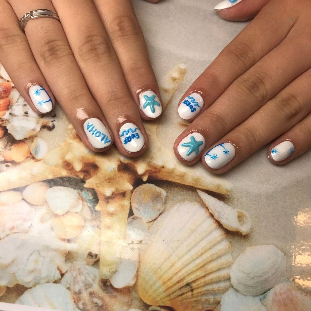 夏 旅行 海 リゾート ハンド Bg Nailのネイルデザイン No ネイルブック