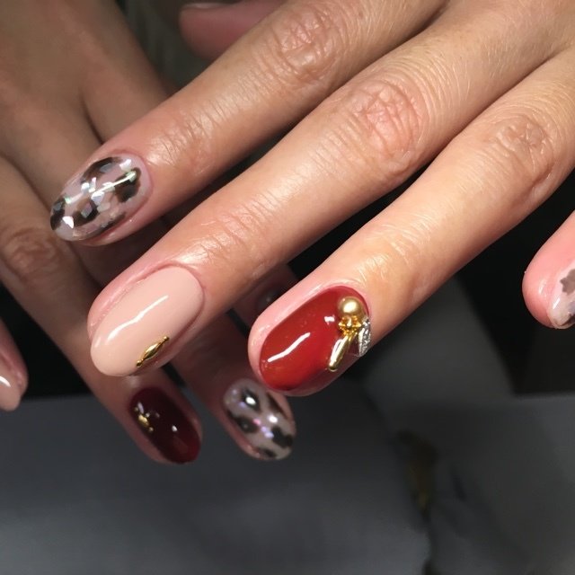 秋 オールシーズン ハンド べっ甲 ミディアム Nailsalonmikeのネイルデザイン No ネイルブック