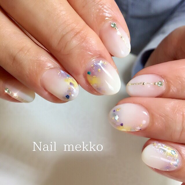 夏 梅雨 ラメ グラデーション ビジュー Nail Mekkoのネイルデザイン No ネイルブック