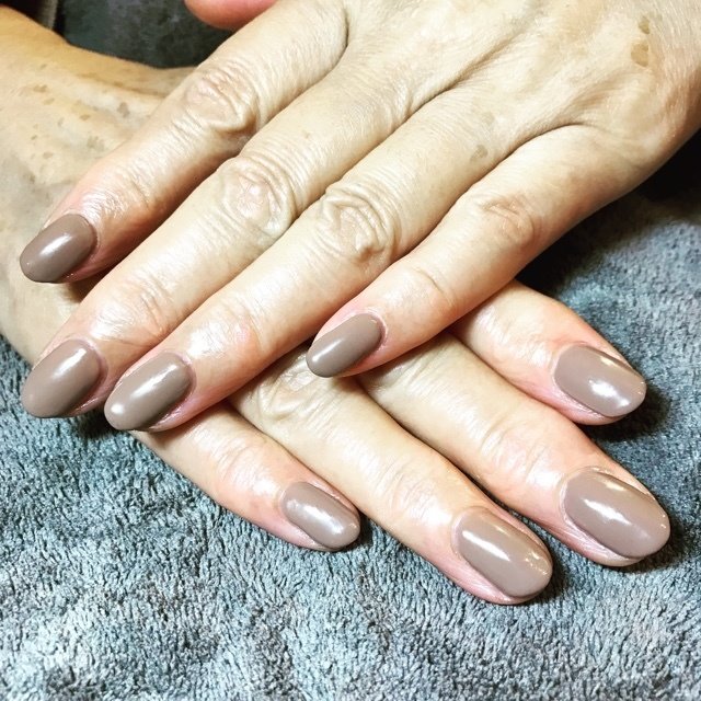 秋 オフィス ハンド ワンカラー ミディアム Nailsalon Chezmのネイルデザイン No ネイルブック