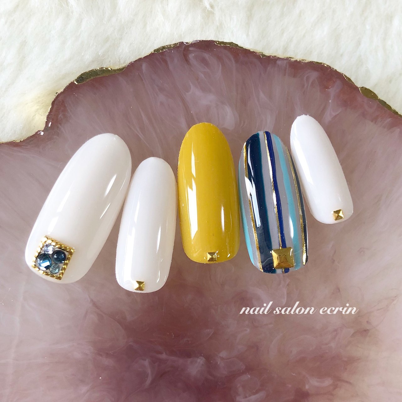 春 夏 ストライプ イエロー ブルー Nail Ecrinのネイルデザイン No ネイルブック