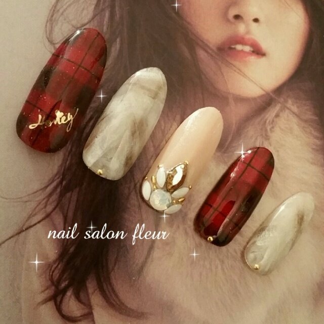 秋 冬 デート ハンド チェック Nailsalonfleur フルール 御殿場のネイルデザイン No ネイルブック