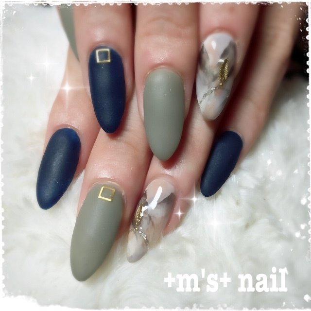 秋 冬 ハンド フェザー マット M S Nailのネイルデザイン No 1797499 ネイルブック