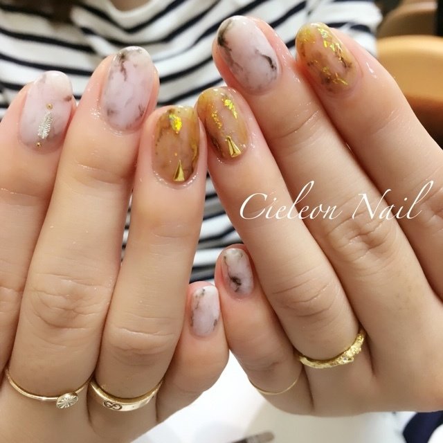 秋 ハンド シースルー ミディアム ホワイト 40代 の大人のためのネイルサロンcieleonnailのネイルデザイン No 1795216 ネイルブック