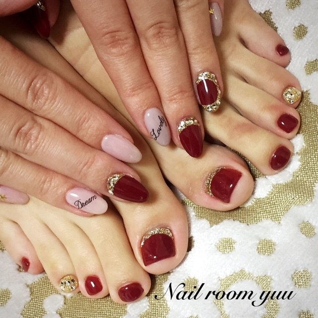 秋 冬 フット ワンカラー ビジュー Nailroomyuu ﾟ Yumiのネイルデザイン No ネイルブック