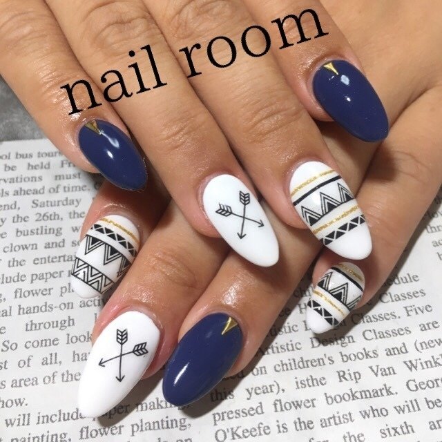 秋 冬 オールシーズン デート ハンド Nail Roomのネイルデザイン No ネイルブック