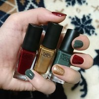 グリーン ボルドー マニキュアのネイルデザイン ネイルブック