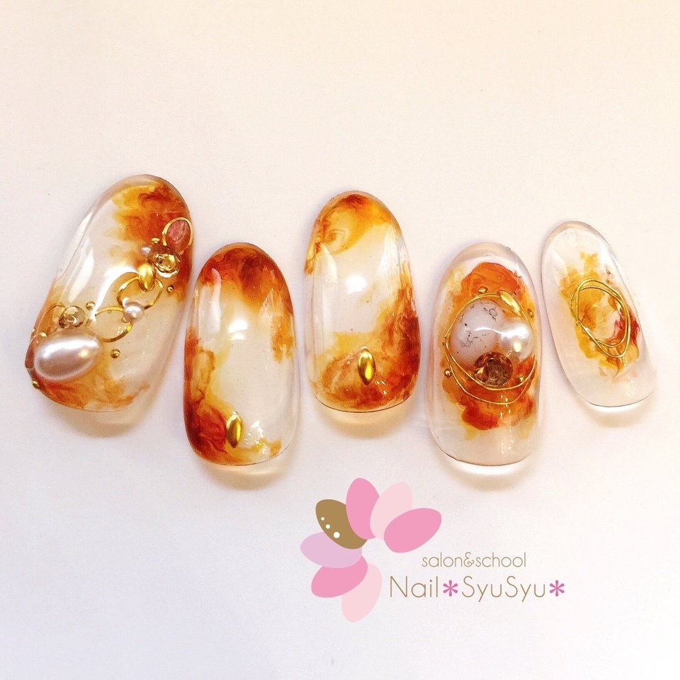 秋 ハンド ビジュー パール タイダイ Nail Syusyu ネイルシュシュのネイルデザイン No ネイルブック