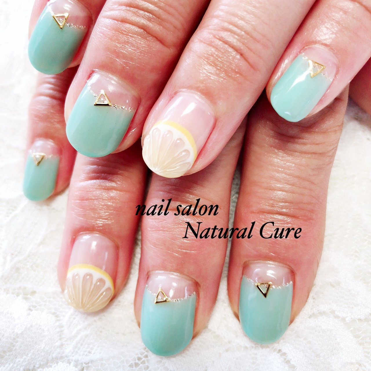 夏 海 リゾート ハンド フレンチ Nailsalon Naturalcureのネイルデザイン No 3227784 ネイルブック