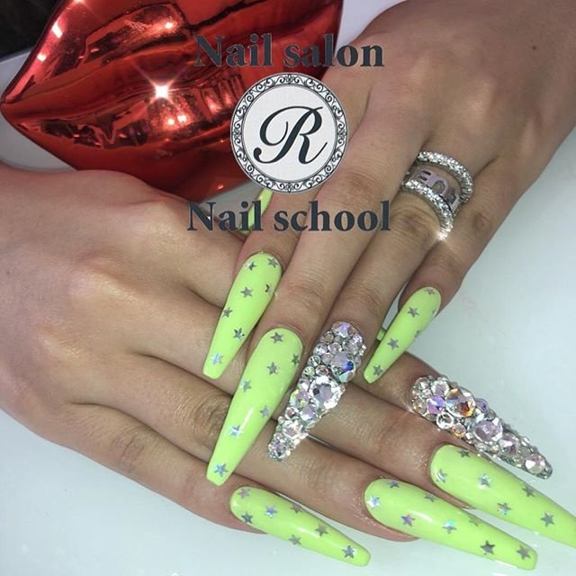 夏 オールシーズン リゾート パーティー 星 Nailsalon R大須賀真弓のネイルデザイン No ネイルブック