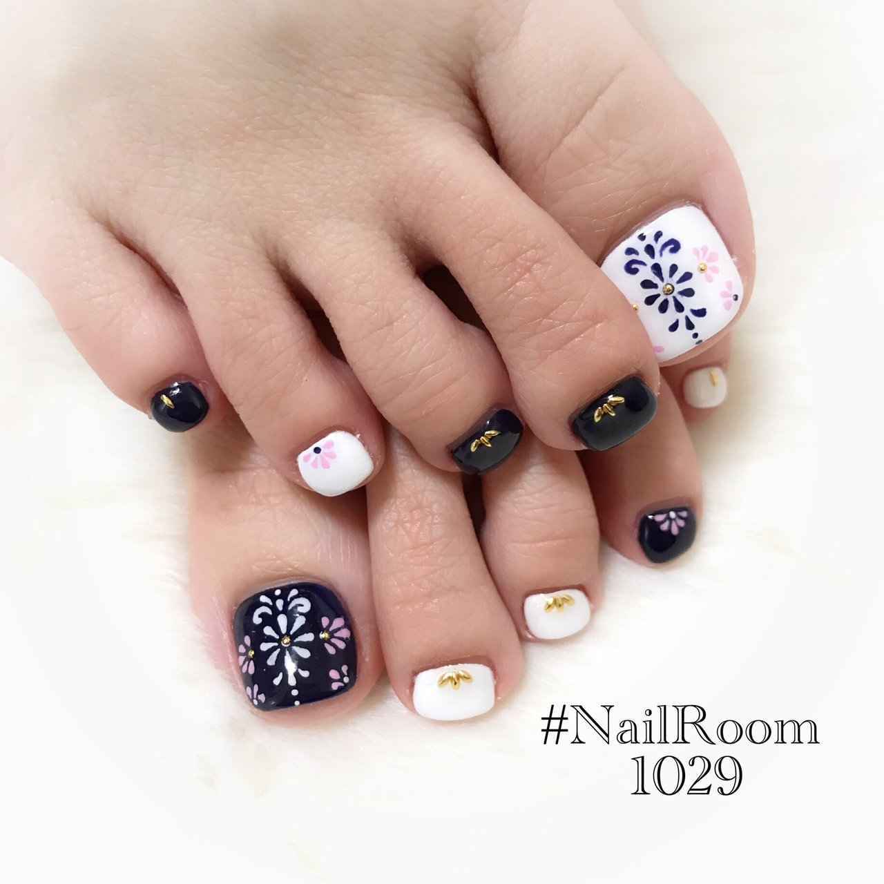 春 夏 女子会 フット ワンカラー Nailroom1029のネイルデザイン No ネイルブック