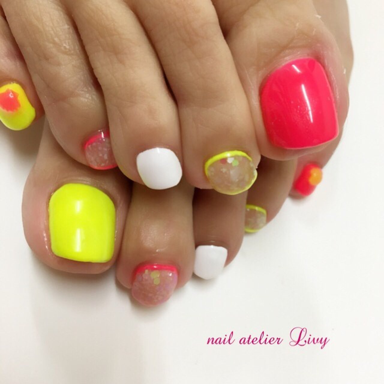 夏 旅行 海 リゾート フット Nailatelierlivyのネイルデザイン No ネイルブック