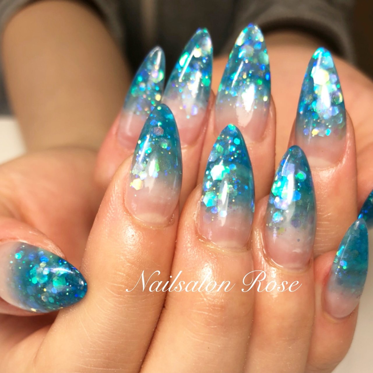 ハンド シンプル グラデーション ターコイズ ブルー Nailsalon Roseのネイルデザイン No ネイルブック