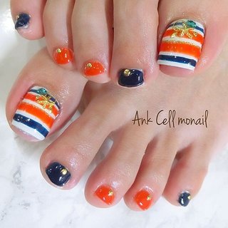 オレンジ×ネイビー ボーダー🧡FOOT
 .
今季のトレンドカラーのオレンジ🍊
初めてのご来店ありがとうございます💗
痛みなくフットネイル楽しんでください☺︎꒡̈⃝⌄̈⃝¨̮✨
.
担当 yurika
.
.
アイラッシュ&ネイル共通
ご予約はこちら↓

LINE ID @vnd4371h

TEL 0776-63-6268 
施術中は出られない場合がございます🙏
再度おかけ直し下さい☘️
.
.
#AnkCellmonail#アンクセルモナイル
#monail#もないる#monail_yurika
#福井ネイル#福井ネイルサロン
#ケア#ジェル#スカルプ#フットジェル
#ネイル#アートし放題#深爪矯正
#ベース一層残し#フィルイン
#JAPAN#福井県#福井市
#ネイルデザイン#ネイルプラス
#nail#nails#gelnail#nailsalon#footnail
#maogel#maogel導入サロン#maogel導入サロン福井 #夏 #リゾート #デート #ハンド #ワンカラー #エスニック #ボーダー #ショート #オレンジ #ネイビー #ジェルネイル #お客様 #MONNAL& / yurika 前田百合香 #ネイルブック