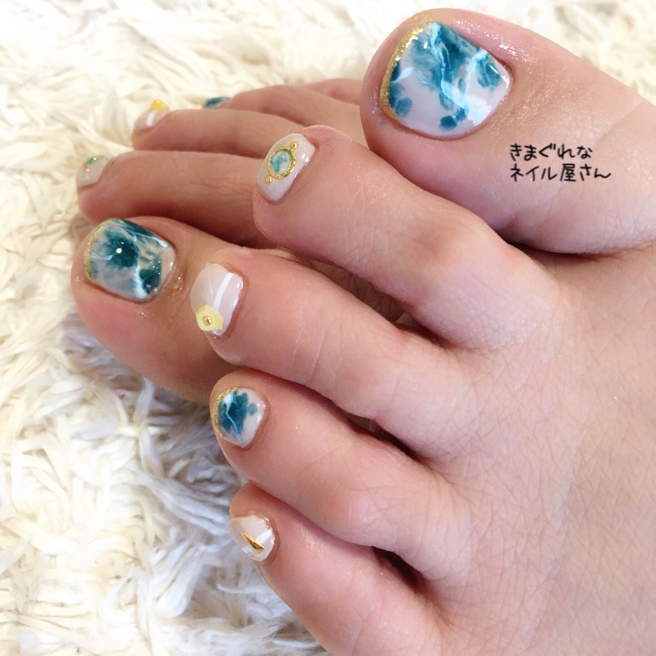 夏 海 リゾート オフィス フット きまぐれなネイル屋さんのネイルデザイン No ネイルブック