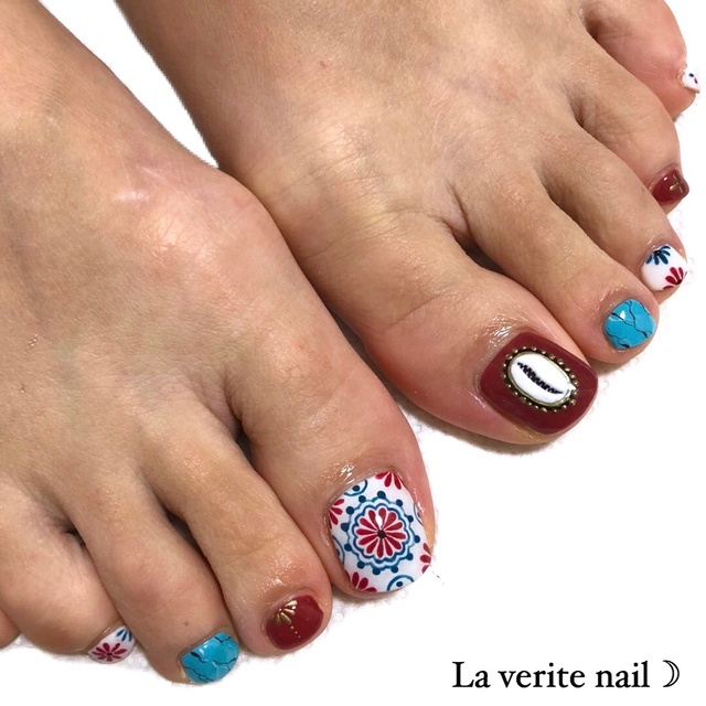 La Verite Nail ラヴェリテネイル 東岸和田のネイルサロン ネイルブック