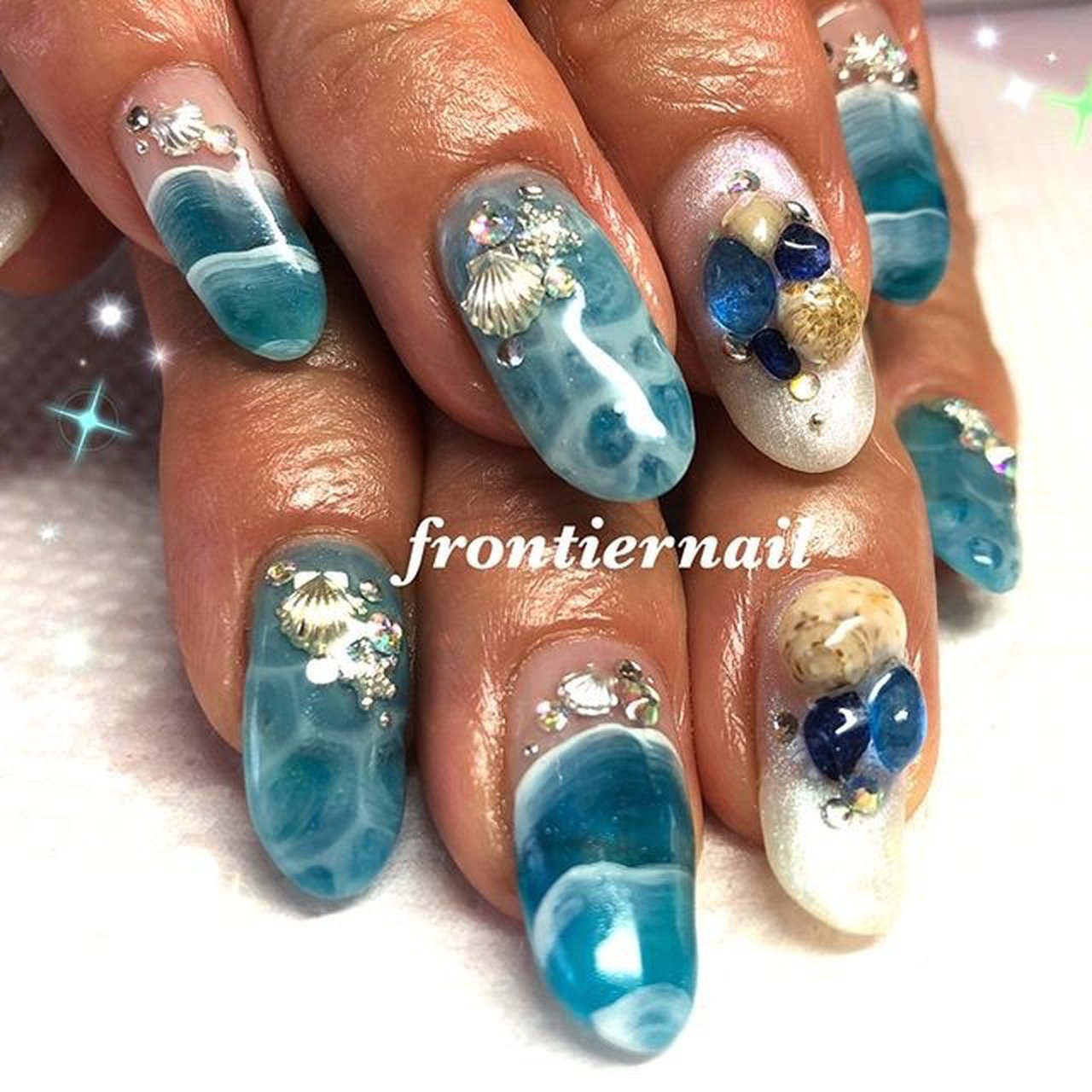 夏 オールシーズン 海 リゾート ハンド Frontiernail 渋谷美香のネイルデザイン No ネイルブック