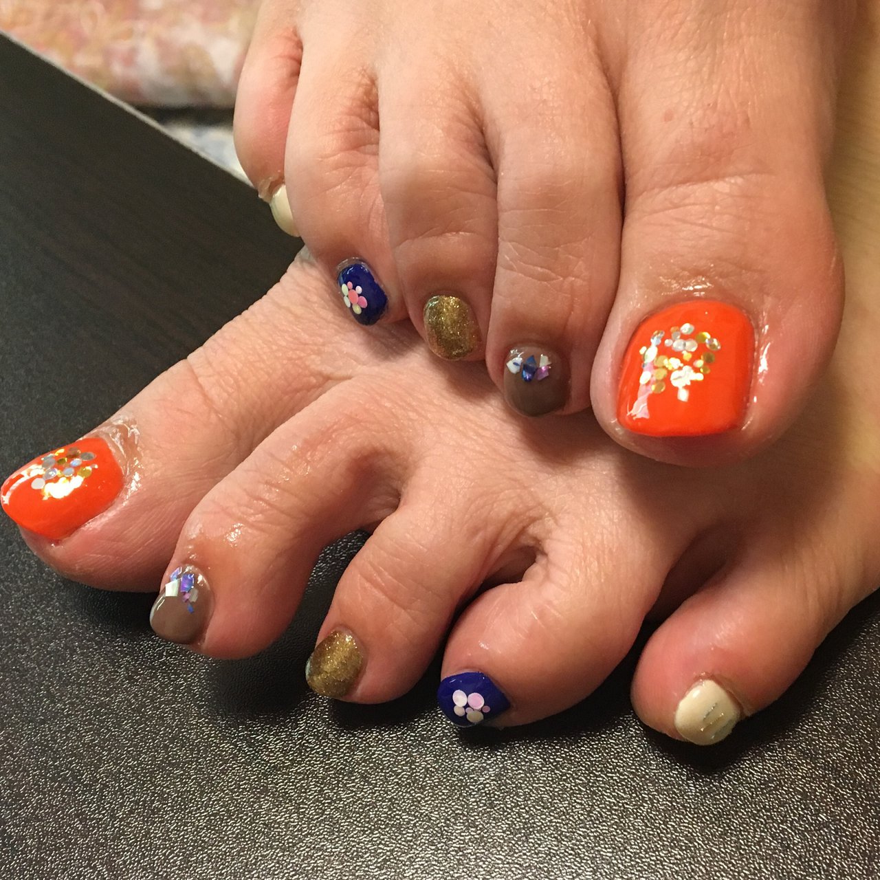 夏 秋 フット オレンジ ネイビー Yukamoonnailのネイルデザイン No ネイルブック