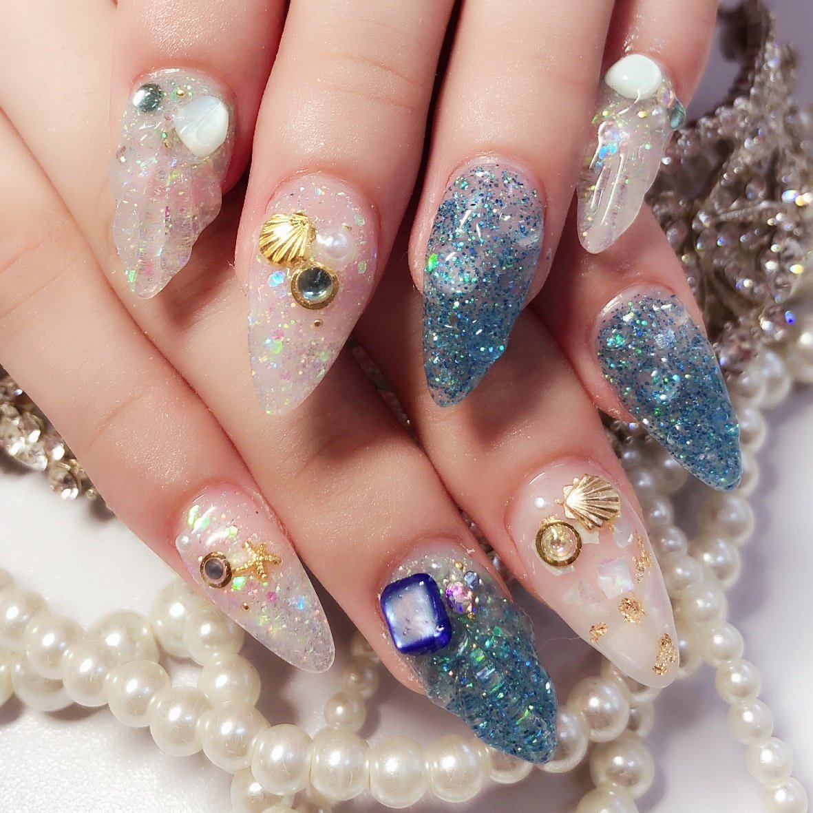 夏 ハンド 人魚の鱗 ロング スカルプチュア Tiara Nailのネイルデザイン No ネイルブック