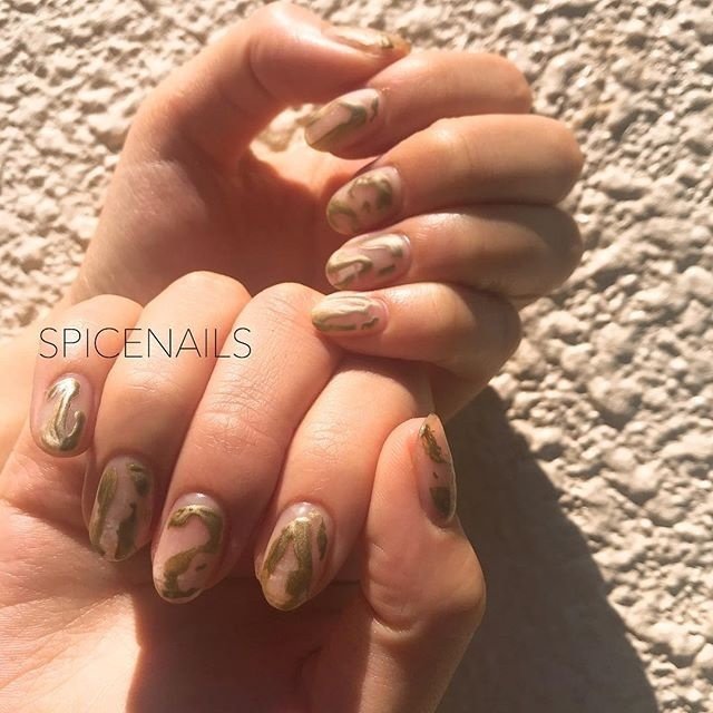 夏 ハンド ニュアンス ゴールド Spicenailsのネイルデザイン No ネイルブック