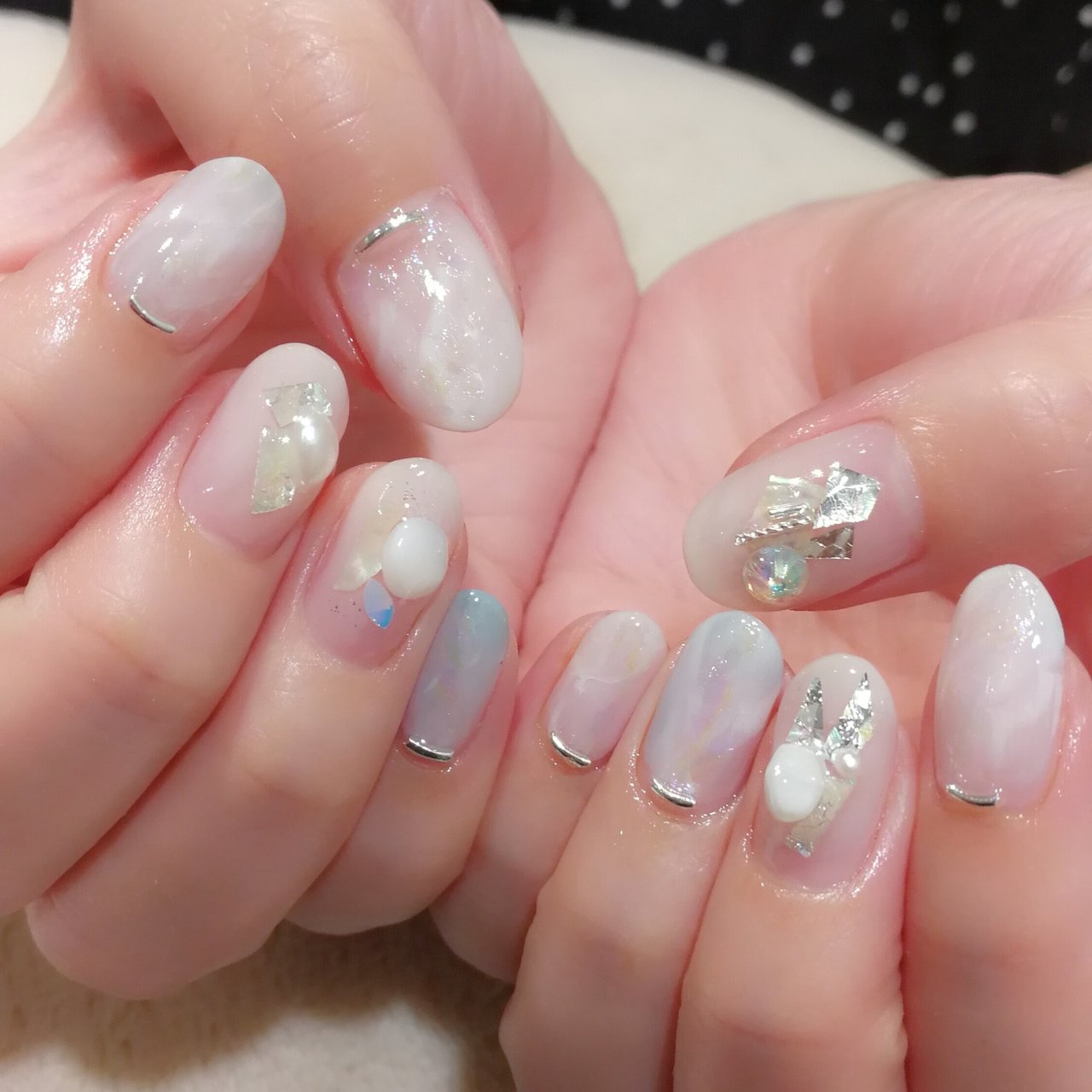 夏 ハンド シンプル ビジュー シェル Merrilynailのネイルデザイン No ネイルブック