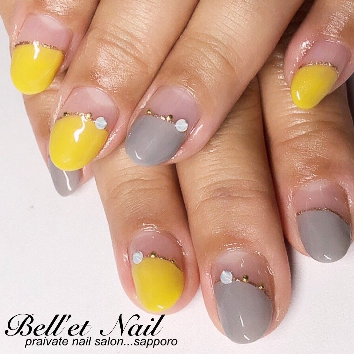 ハンド イエロー グレー Bell Et Nail ネイリストayacoのネイルデザイン No ネイルブック