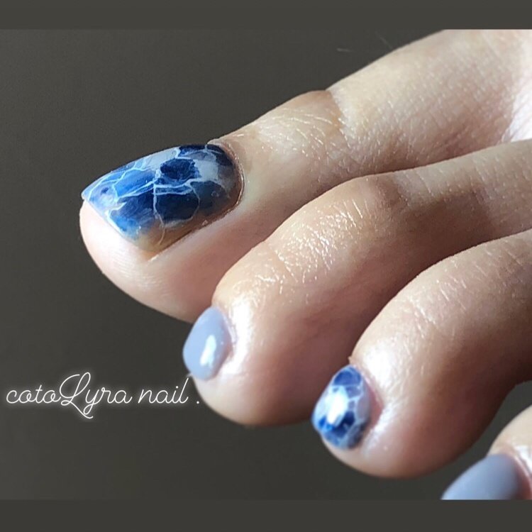 ブルー ネイビー グレー ペディキュア お客様 Cotolyranailのネイルデザイン No ネイルブック
