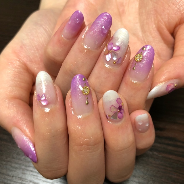 Sabrina 大学前のネイルサロン ネイルブック