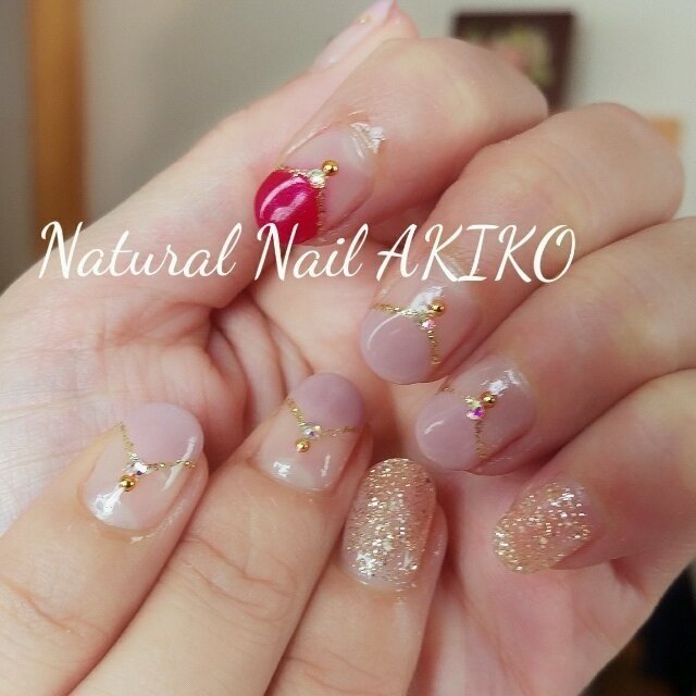 秋 冬 デート ピンク ゴールド Nail Akikoのネイルデザイン No ネイルブック