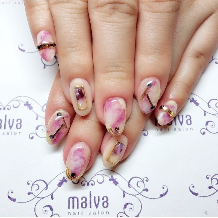 春 夏 オールシーズン デート ハンド Nailsalon Malva 原宿店のネイルデザイン No ネイルブック