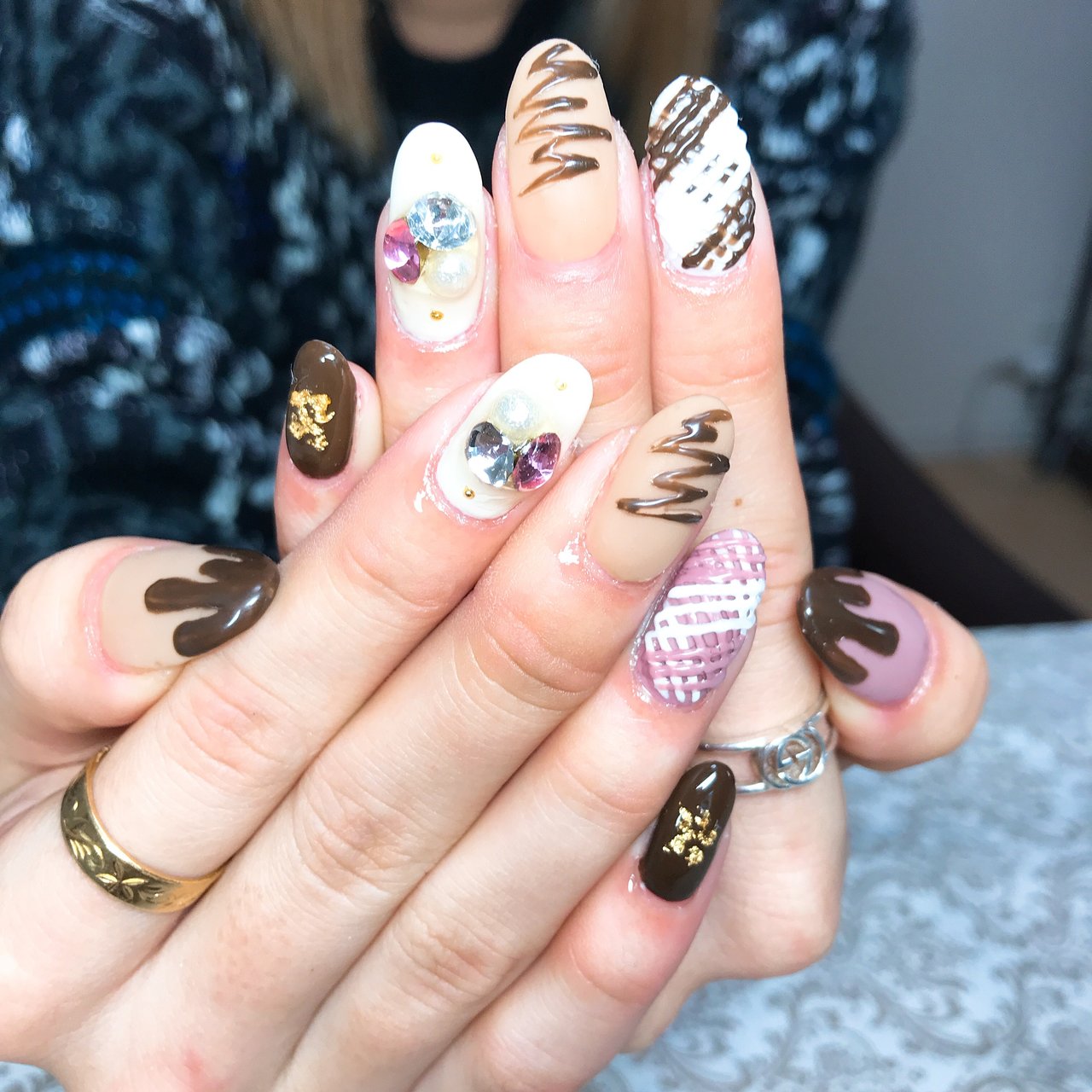 秋 バレンタイン ハンド ロング ホワイト M Nailのネイルデザイン No 331 ネイルブック