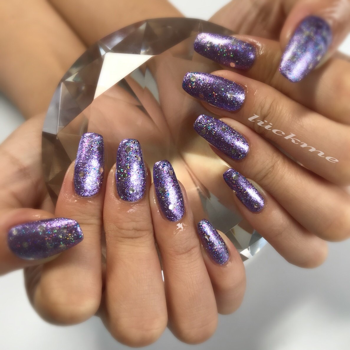 ハンド シンプル ホログラム ラメ ワンカラー Nail Luckmeのネイルデザイン No 330 ネイルブック