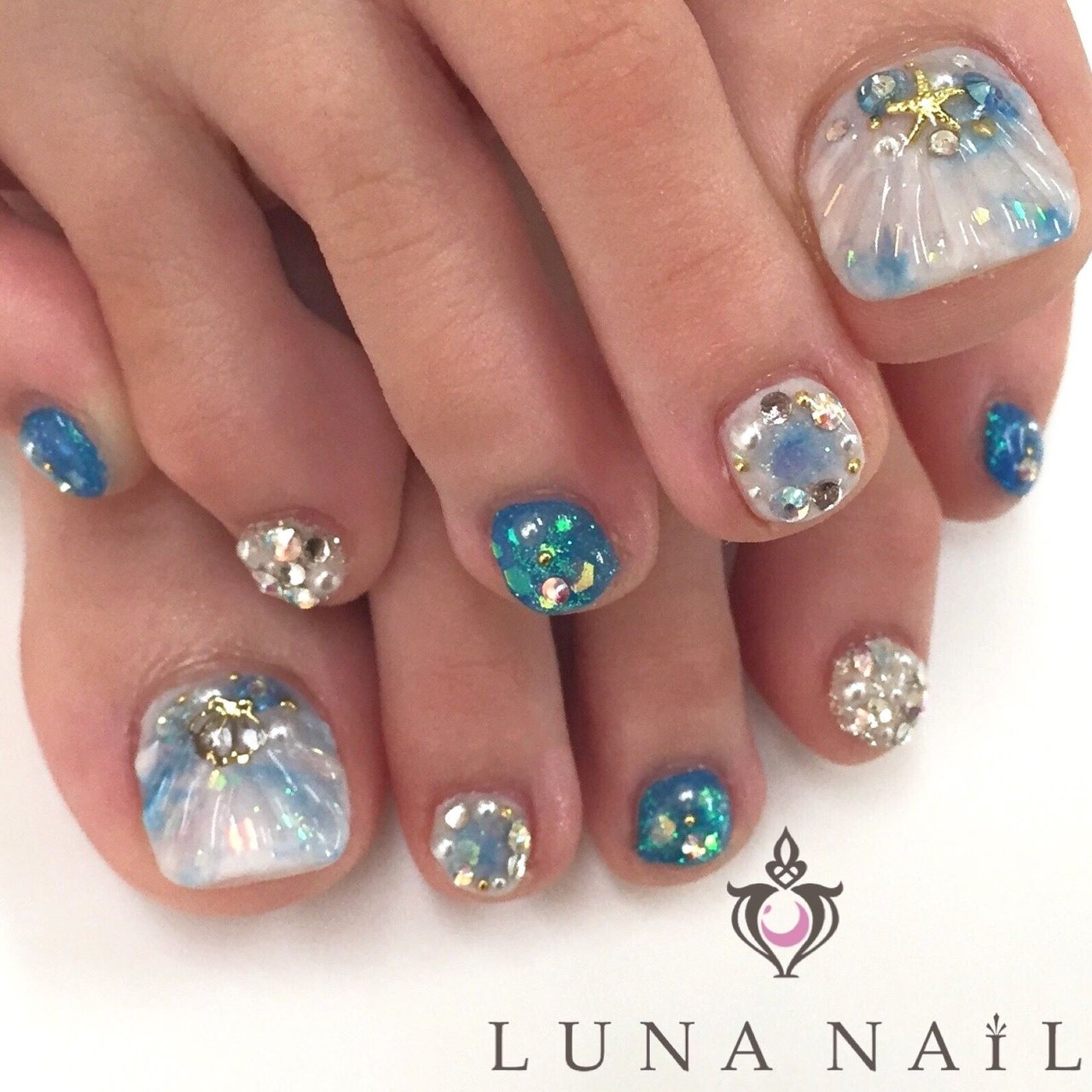 夏 旅行 海 リゾート フット Luna Nail のネイルデザイン No ネイルブック