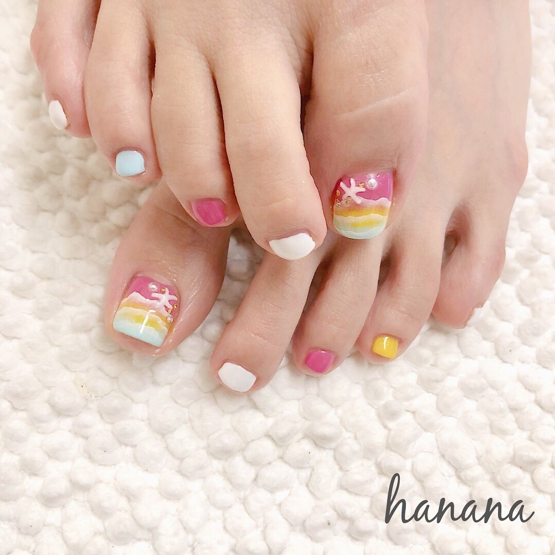 夏 フット ショート カラフル ジェル ネイルサロンhananaのネイルデザイン No 3328590 ネイルブック
