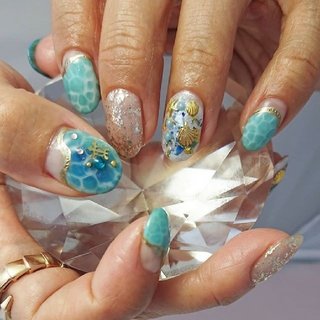 #7月定額デザイン #ハワイアンネイル #海ネイル #夏ネイル #水面ネイル #かめメタル #シェルスタッズ #ヒトデスタッズ#メタルゴールド#ブルーパール #クラッシュシェル#日吉元住吉ネイルサロン #グラモロソ #夏 #海 #リゾート #浴衣 #ハンド #ビジュー #ラメ #シェル #トロピカル #スターフィッシュ #ミディアム #ホワイト #ターコイズ #ブルー #ジェルネイル #お客様 #micchee #ネイルブック