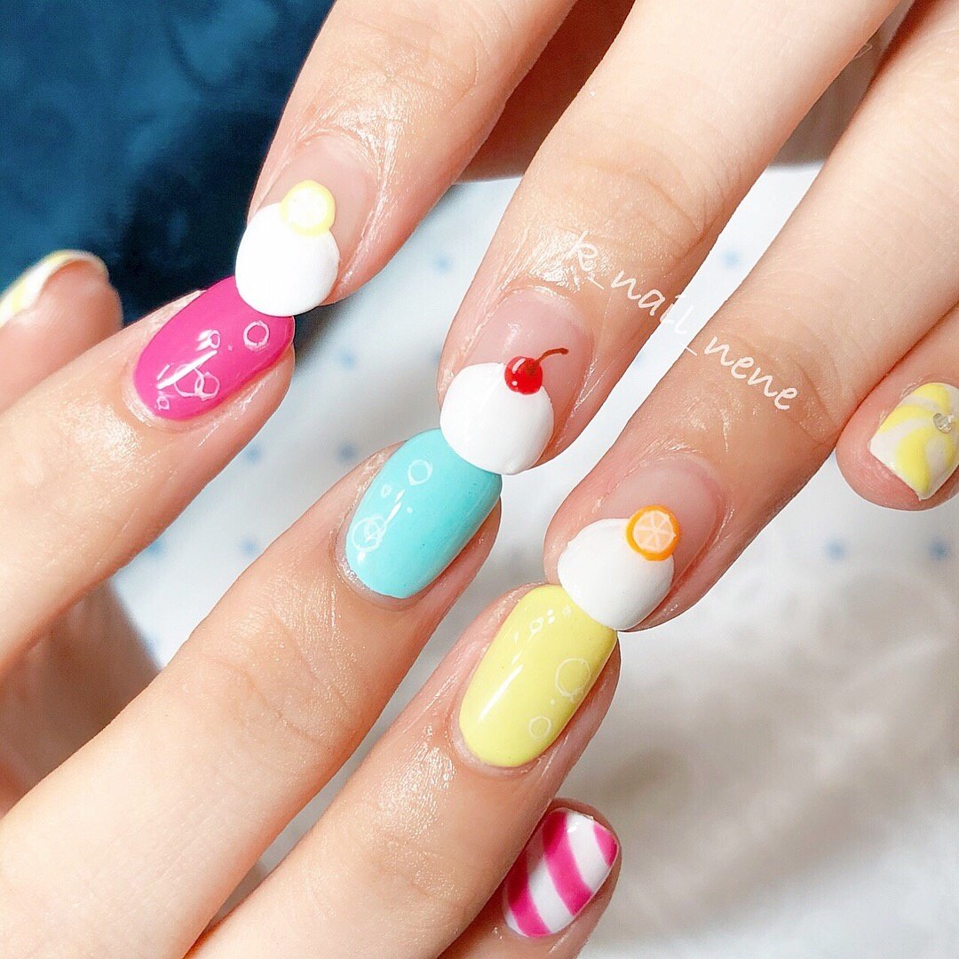 夏 ハンド スイーツ フルーツ ホワイト Knail Neneのネイルデザイン No ネイルブック