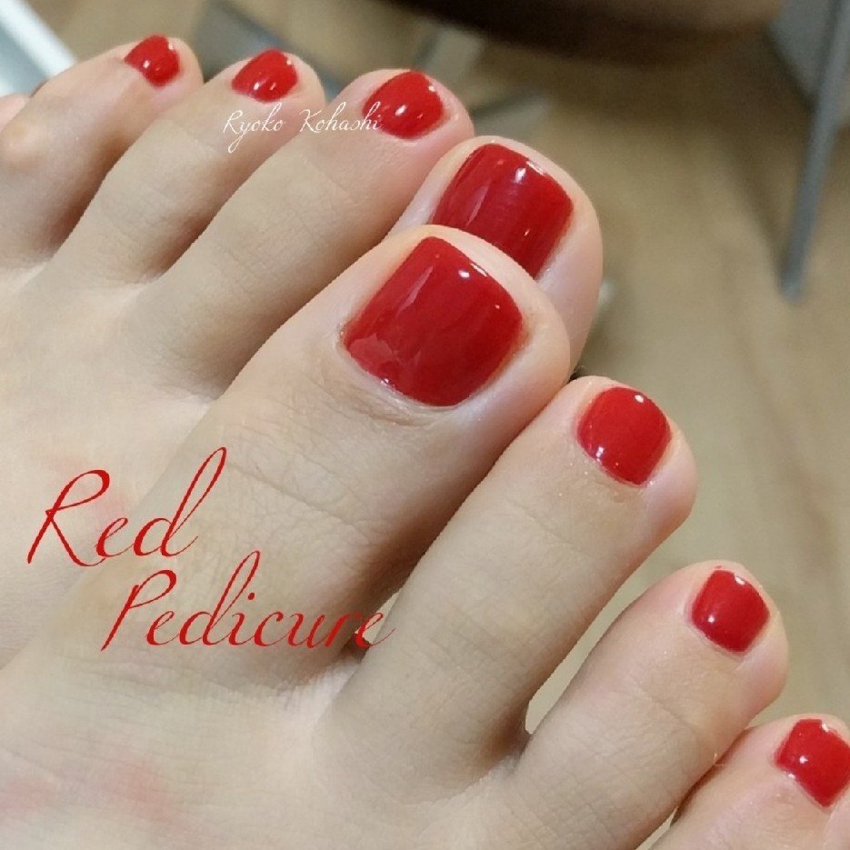 オールシーズン フット ワンカラー レッド ペディキュア Ryokoネイルズのネイルデザイン No ネイルブック