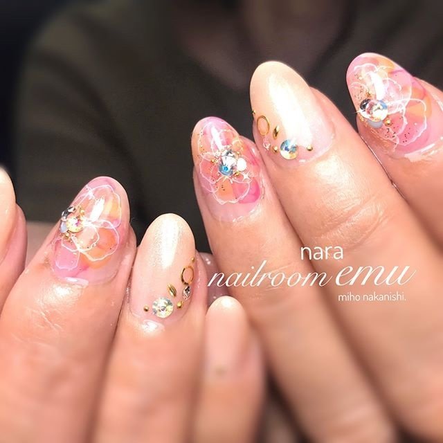 オールシーズン ハンド フラワー たらしこみ ミディアム 奈良ネイルサロンnailroomemuのネイルデザイン No ネイル ブック