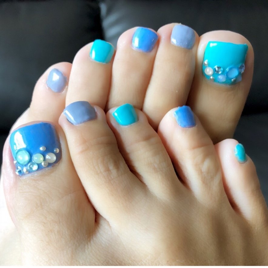 夏 フット シンプル ビジュー マリン Chouchounail のネイルデザイン No ネイルブック