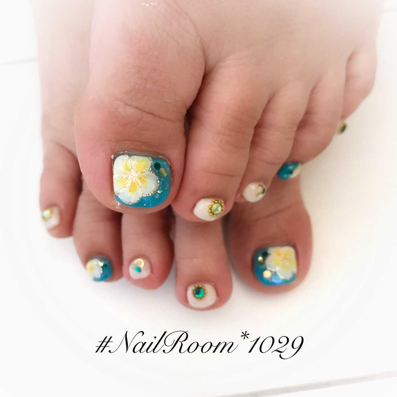 夏 旅行 海 リゾート フット Nailroom1029のネイルデザイン No ネイルブック